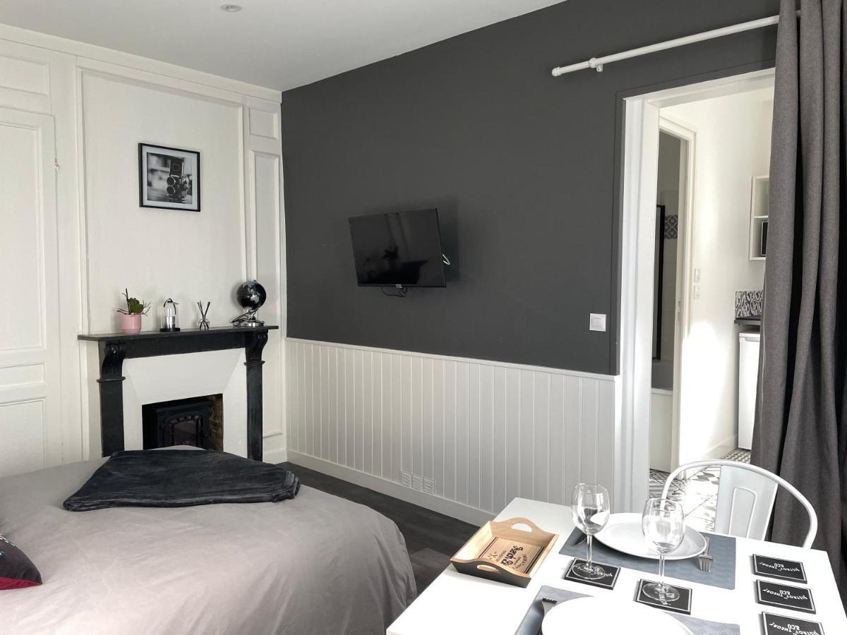 Les Gites De Claire Honfleur Exterior photo