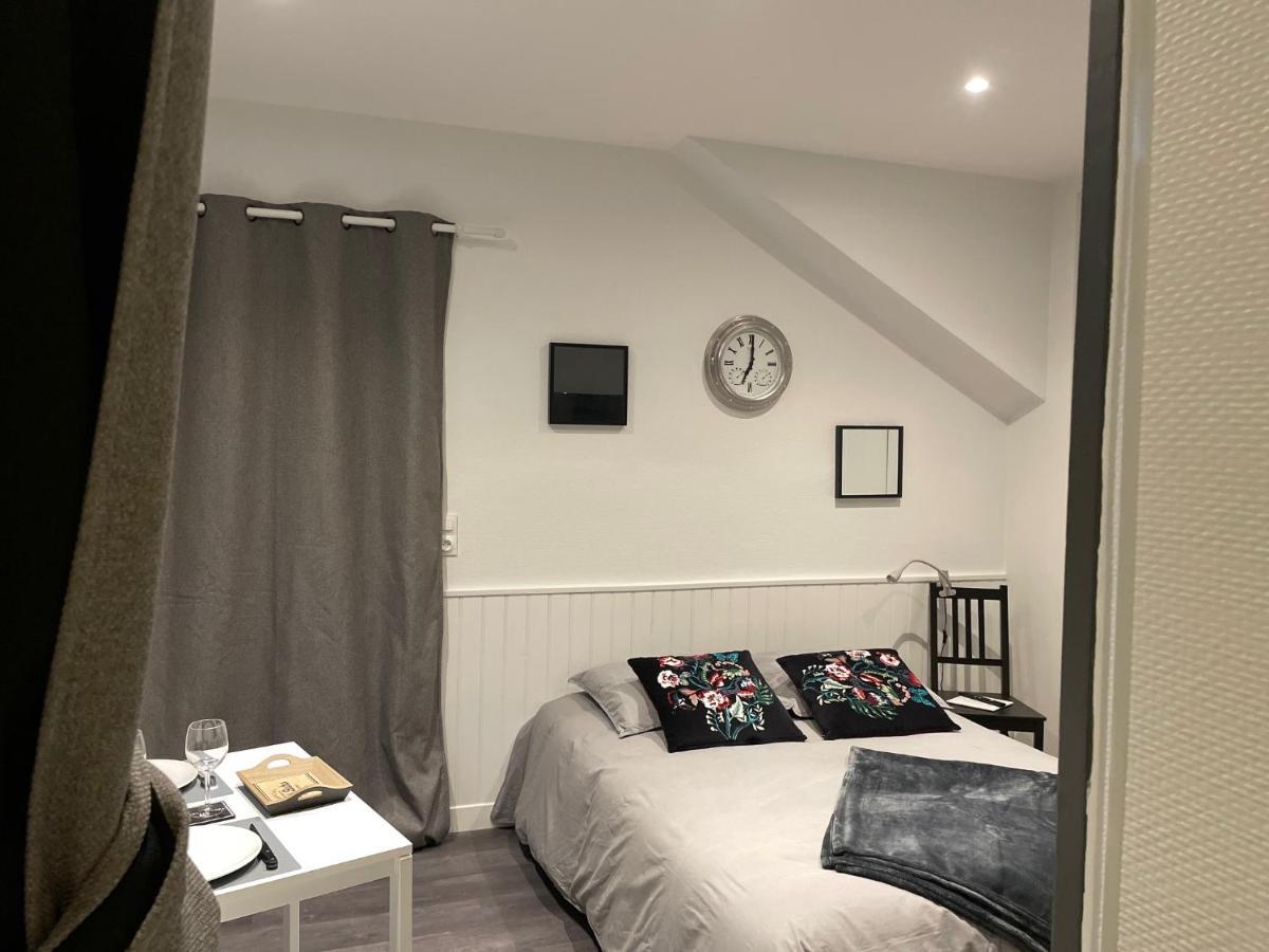 Les Gites De Claire Honfleur Exterior photo