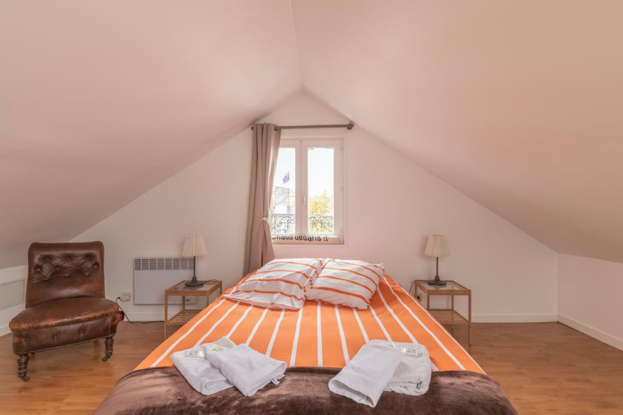 Les Gites De Claire Honfleur Exterior photo