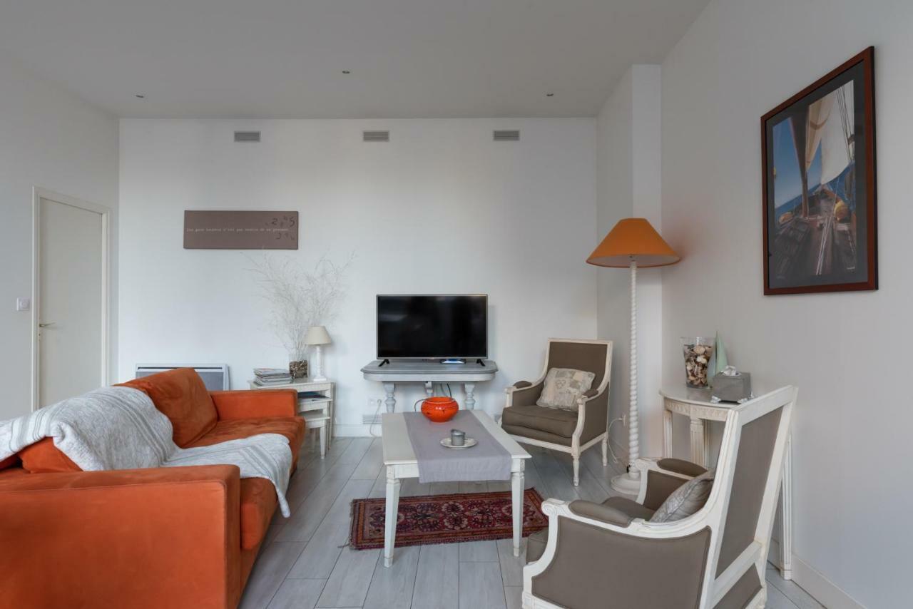 Les Gites De Claire Honfleur Exterior photo